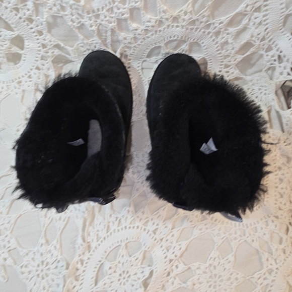 Women's Uggs, Bailey Bow II, Ugg boots, womens boots - Picture 4 of 7